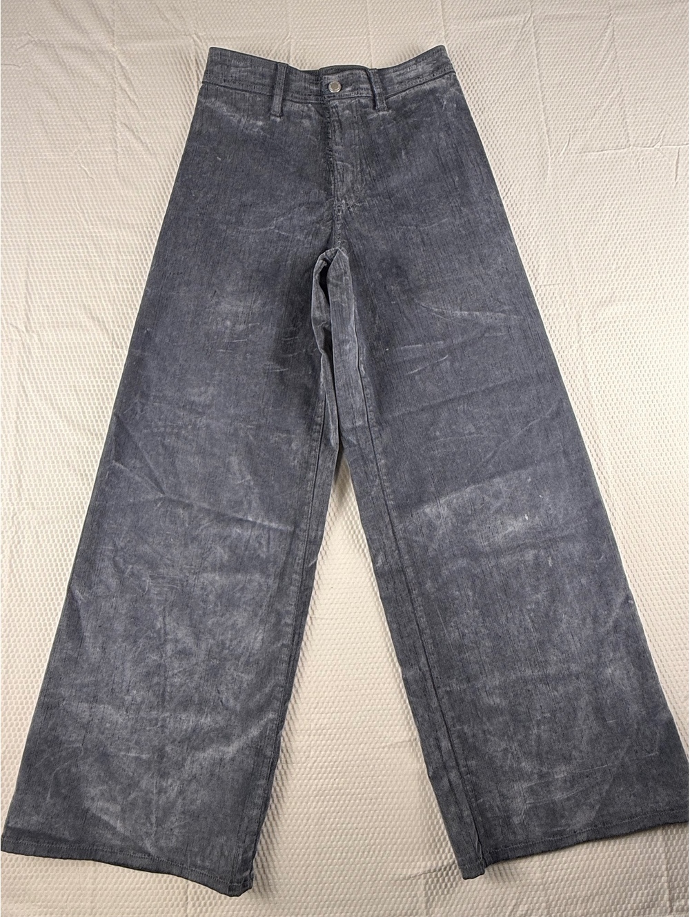 Universal Thread Women’s 4R Sailor Wide Leg Velvet Touch Jeans Blue Gray